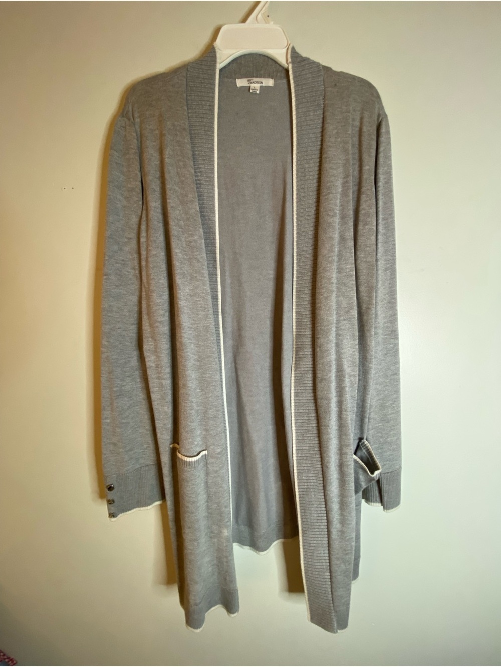 89th & Madison Grey Open-Front Cardigan with Cream Trim